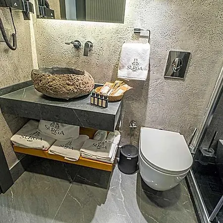 Surga Alacati Otel *